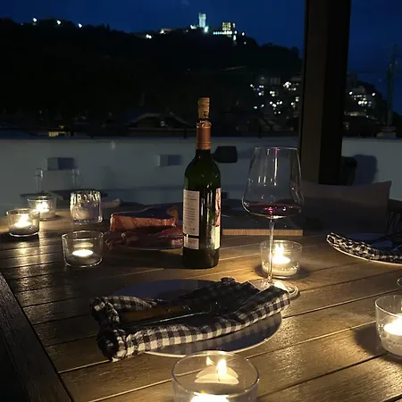 Penthouse With Private Pool 50m From The 公寓