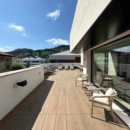 Apartment Penthouse With Private Pool 50m From The