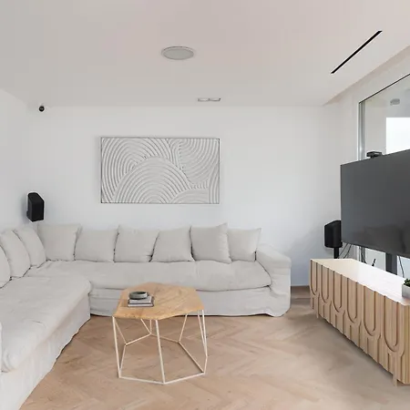 Appartamento Penthouse With Private Pool 50m From The